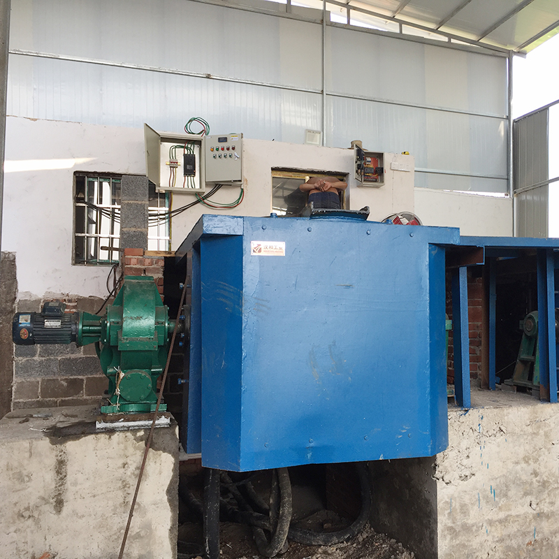 減速機(jī)傾倒式鋼殼熔煉爐,減速機(jī)傾倒式鋼殼熔煉爐廠家